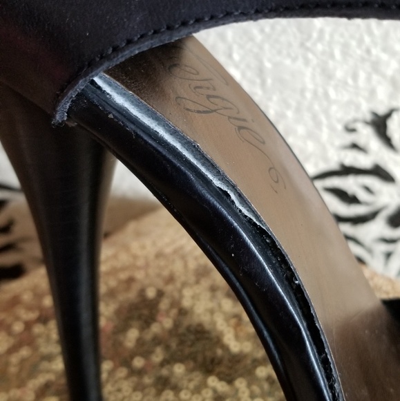 Fergie Highheels - Picture 7 of 7